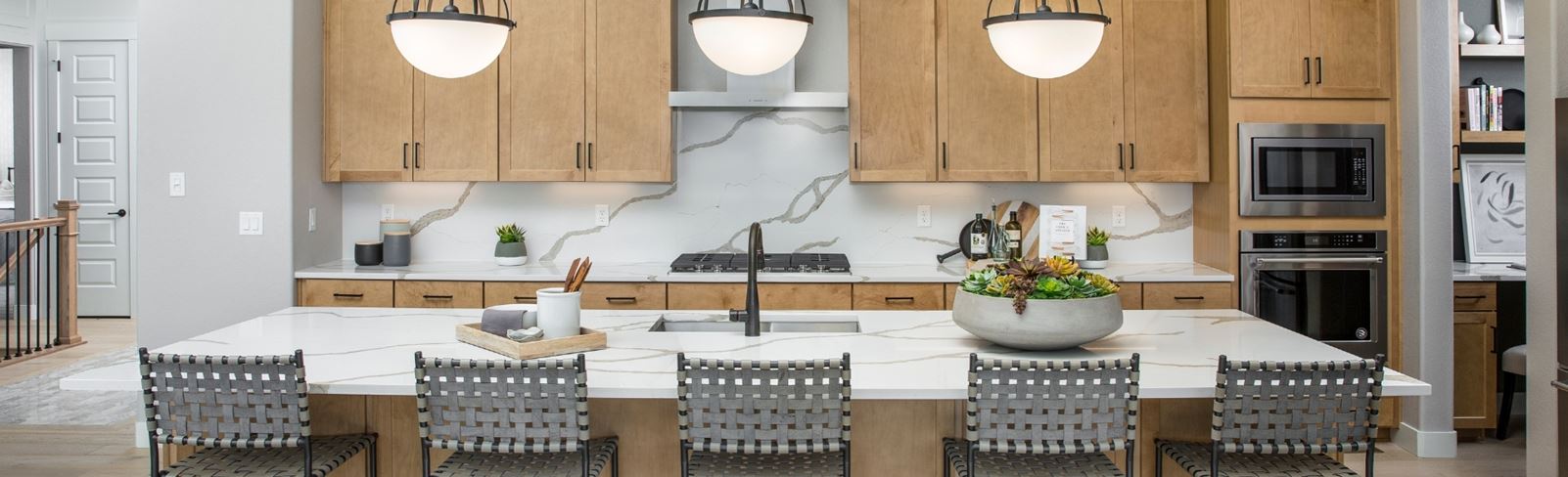 American_Legend_Homes_Inspiration_Homebuilder_Hilltop_55.jpg