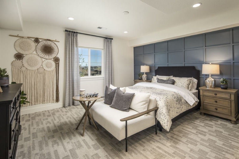 American_Legend_Inspiration_Hilltop_Model_C555_basement_guest_suite.jpg