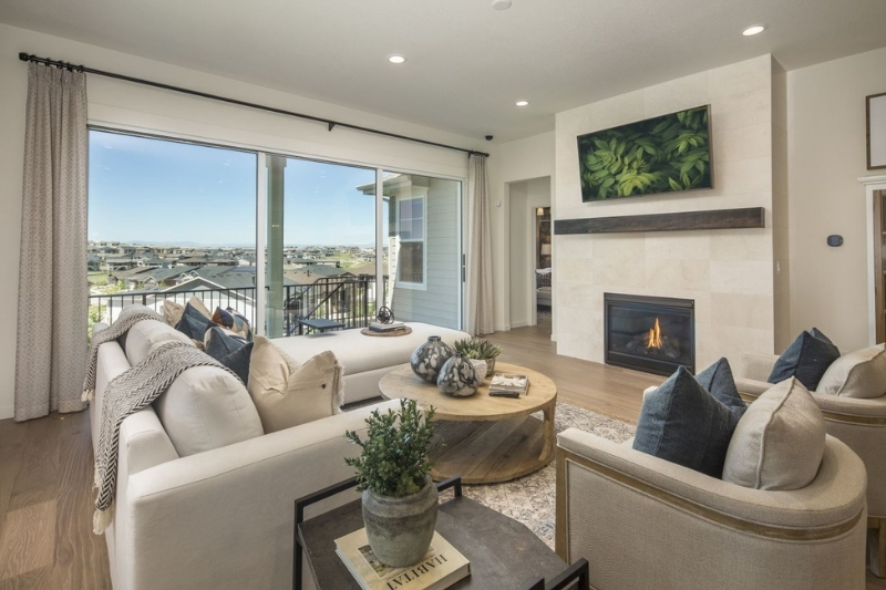 American_Legend_Inspiration_Hilltop_Model_C555_greatroom_fireplace.jpg