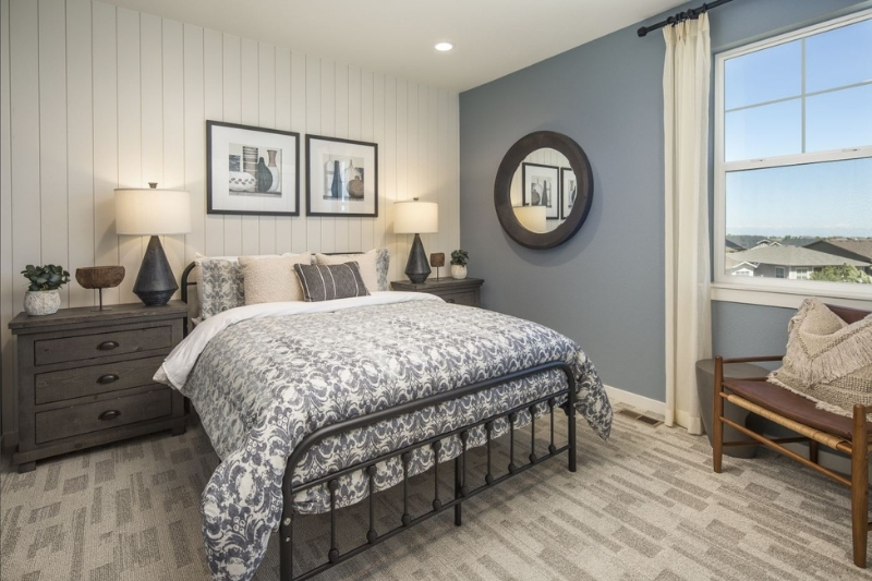 American_Legend_Inspiration_Hilltop_Model_C555_guest_suite.jpg
