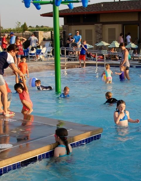 Inspiration club pool with kids playing